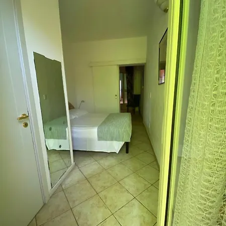 Casa Centralissima Torre Dell Orso 100m Dal Mare 托里德欧索