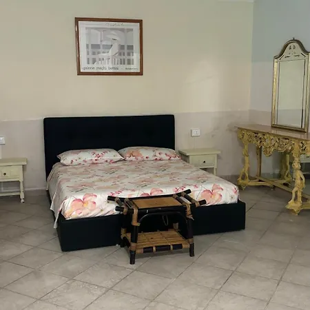 Casa Centralissima Torre Dell Orso 100m Dal Mare 托里德欧索