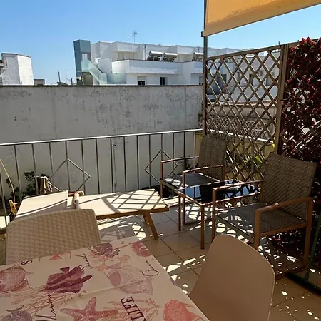 Apartment Casa Centralissima Torre Dell Orso 100m Dal Mare Torre dell'Orso